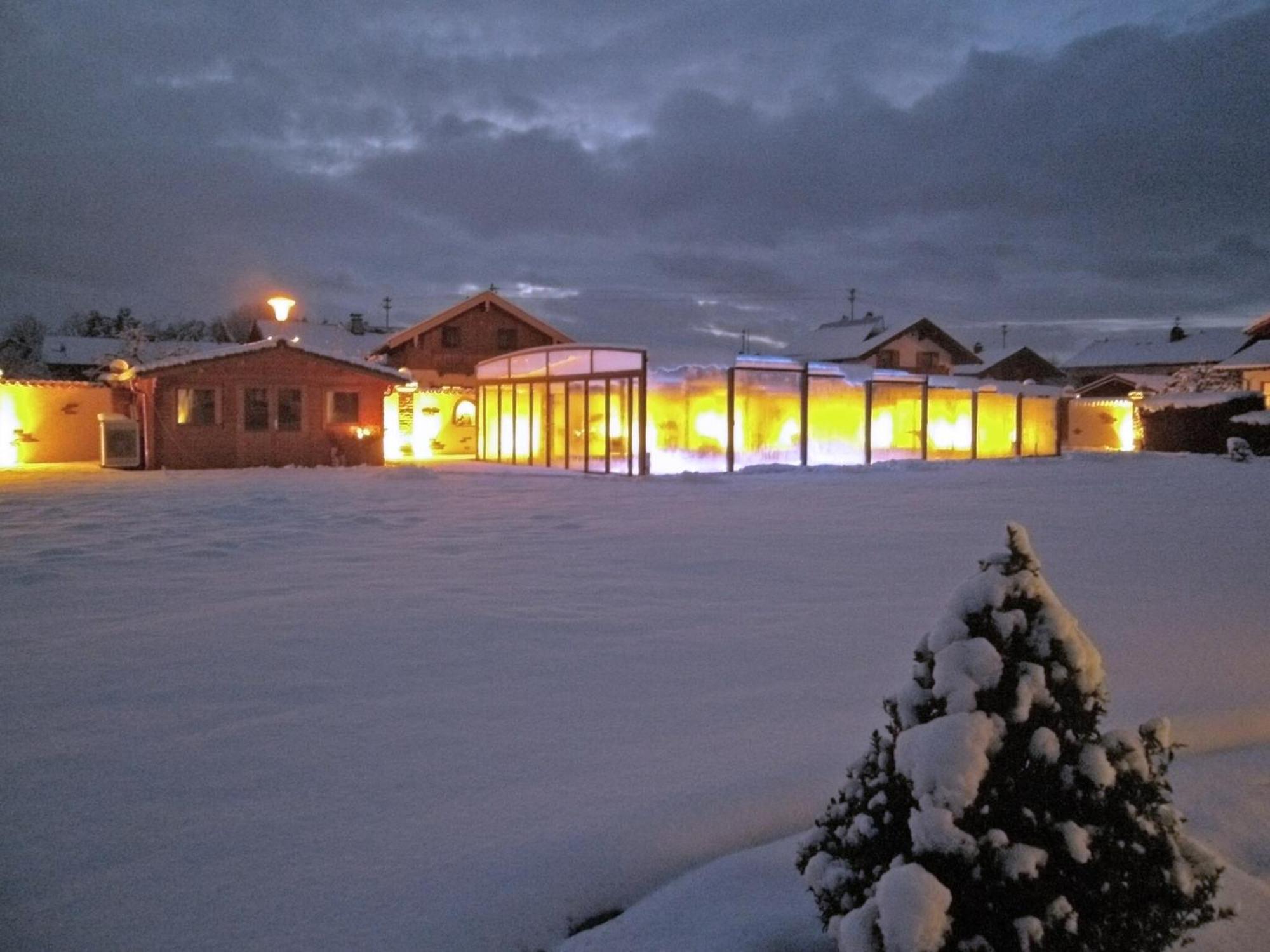 Alluring Holiday Home In Ubersee With Whirlpool المظهر الخارجي الصورة