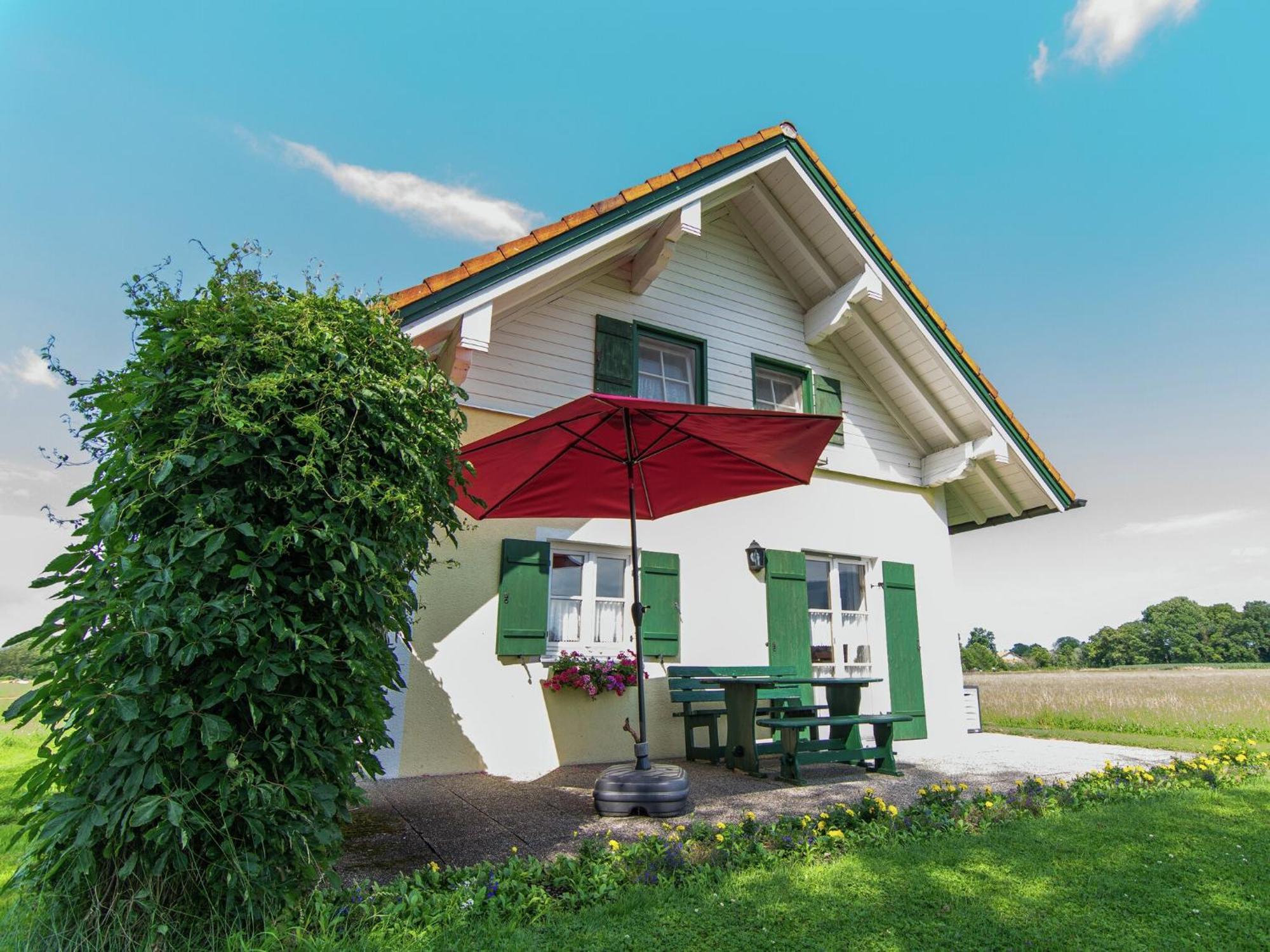 Alluring Holiday Home In Ubersee With Whirlpool المظهر الخارجي الصورة