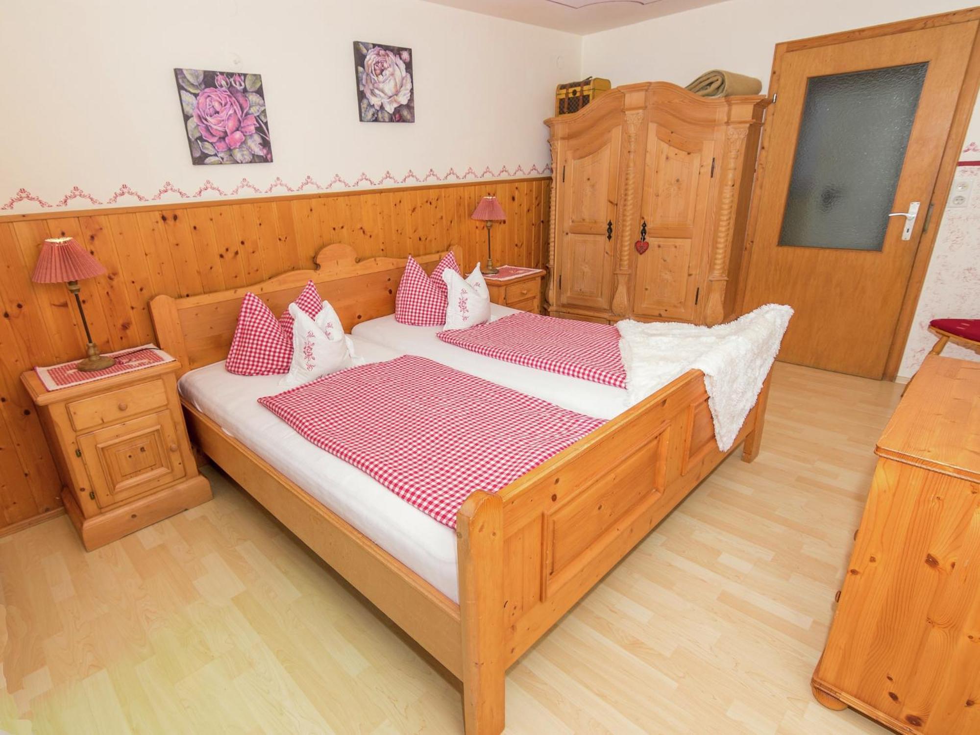 Alluring Holiday Home In Ubersee With Whirlpool المظهر الخارجي الصورة