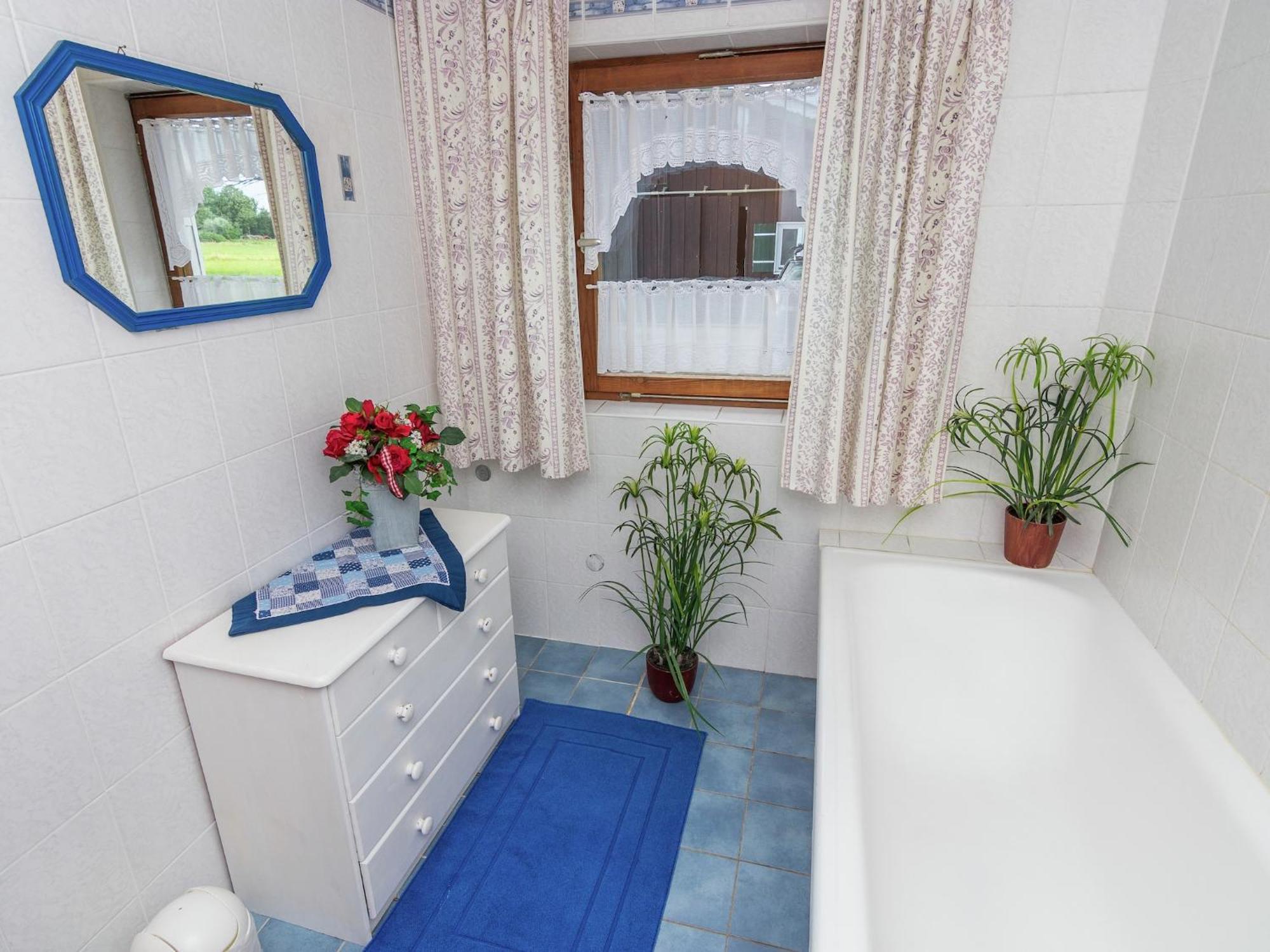 Alluring Holiday Home In Ubersee With Whirlpool المظهر الخارجي الصورة